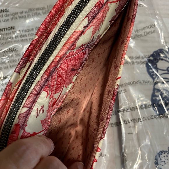 Lug Hopper and Zeppelin NWT - Maples Cream - Picture 4 of 14